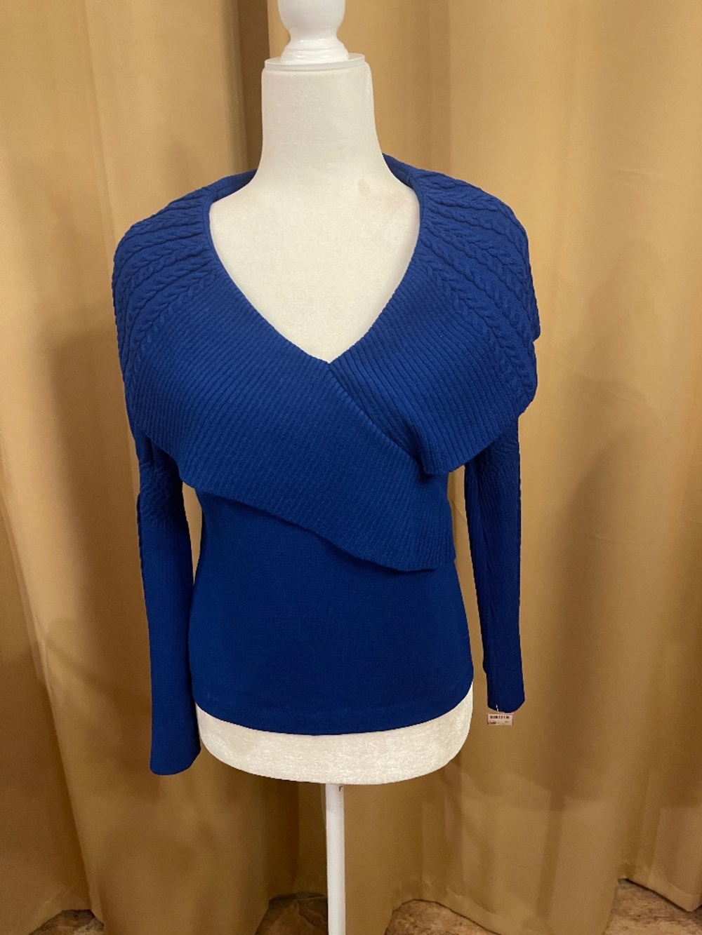 St. John Collection Blue Textured Knit Ribbed Crossover Style Sweater Size 2